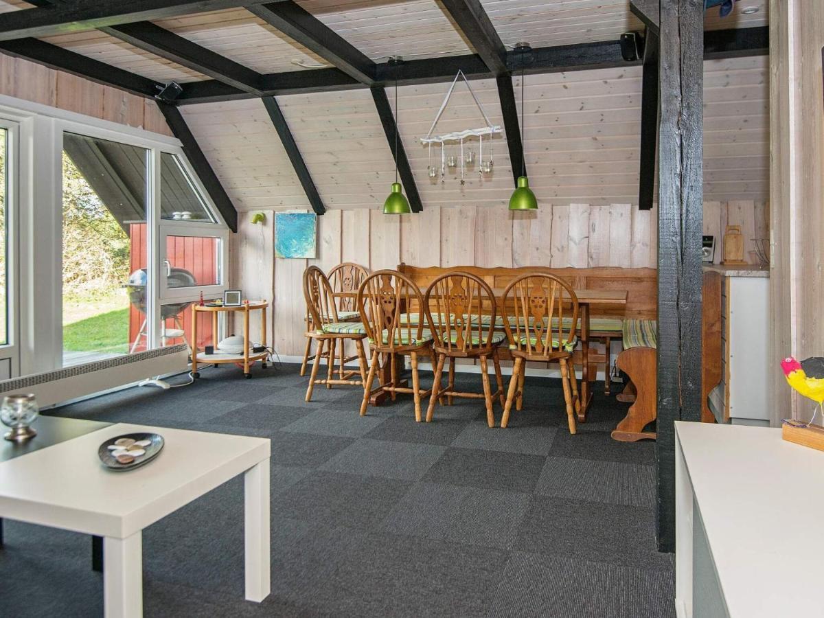 6 Person Holiday Home In R M Toftum  Экстерьер фото